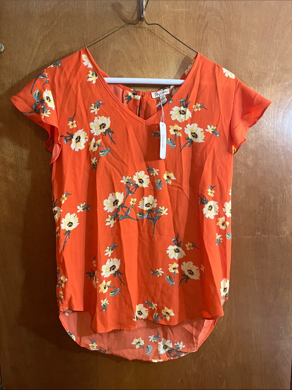 Charming Charlie Orange Floral V-Neck Short Sleeve Top